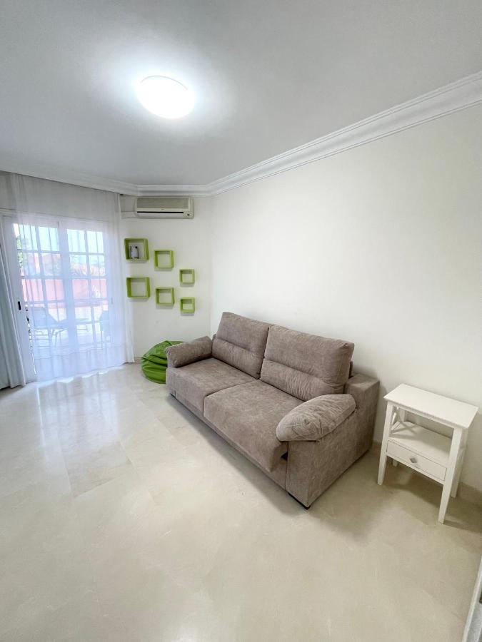 Apartment With Large Terrace In Terrazas Del Duque Адехе Екстериор снимка