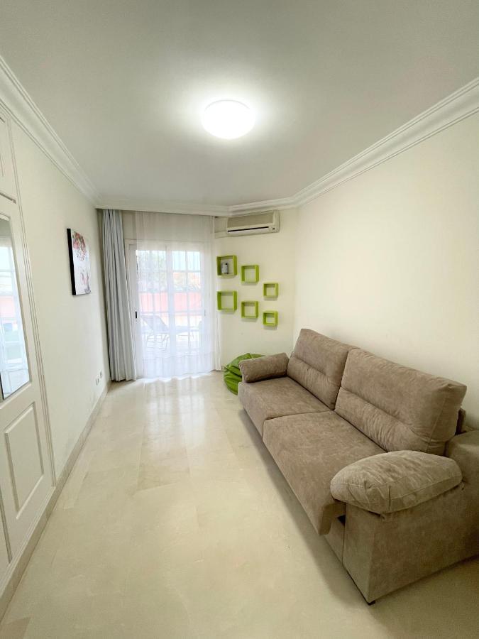 Apartment With Large Terrace In Terrazas Del Duque Адехе Екстериор снимка
