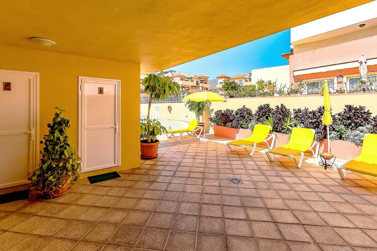 Apartment With Large Terrace In Terrazas Del Duque Адехе Екстериор снимка
