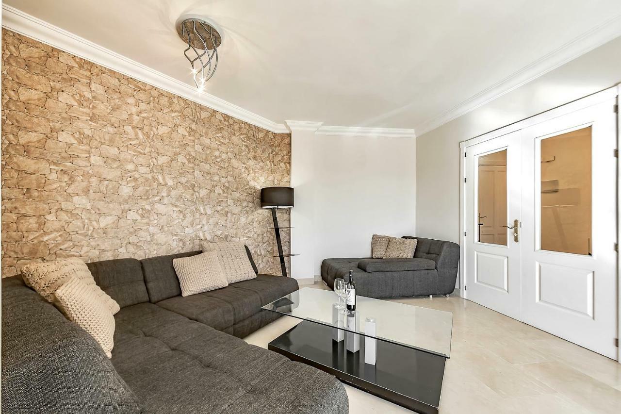 Apartment With Large Terrace In Terrazas Del Duque Адехе Екстериор снимка